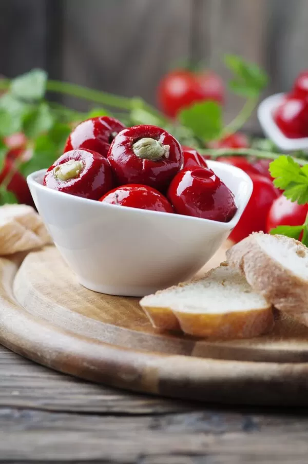POIVRONS FARCIES AU THON ET AUX ANCHOIS